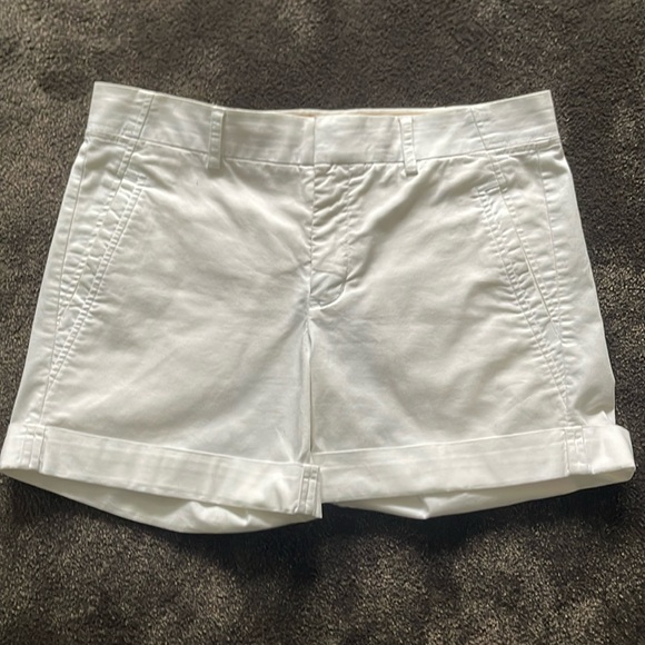 Vince Brand- white shorts - Picture 1 of 5